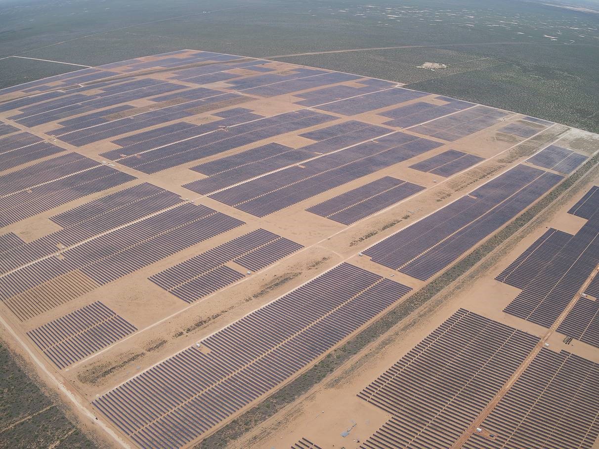 한화에너지(174파워글로벌)가 개발해 운영 중인 미국 텍사스주 Oberon 1A(194MW) 태양광발전소 전경(출처=한화에너지)