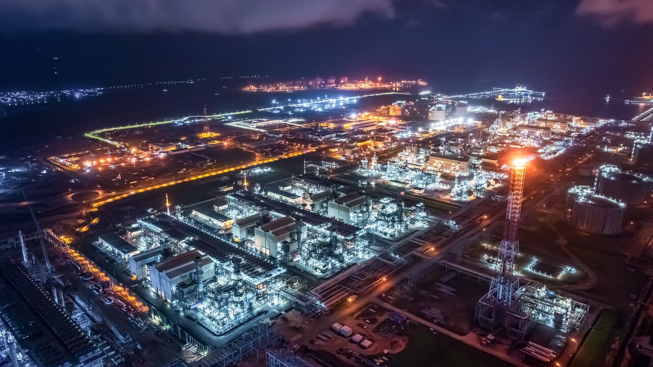 나이지리아 LNG T7 야경(출처=대우건설)