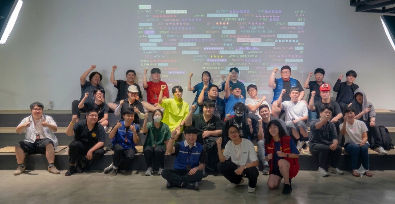 2026 슈퍼 스피드런 마라톤 Lite 행사에 참가한 게이머와 바다게임즈 관계자들 (출처=스마일게이트)